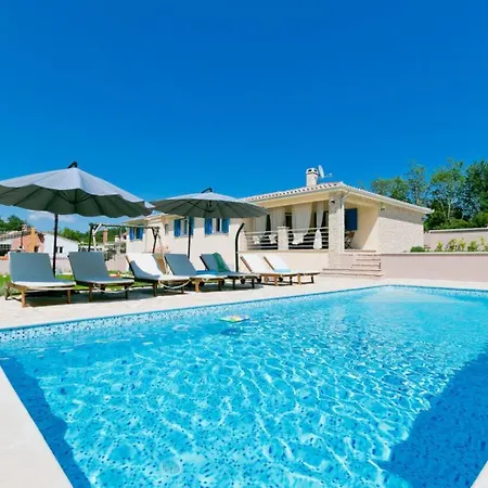 Triton Villa *